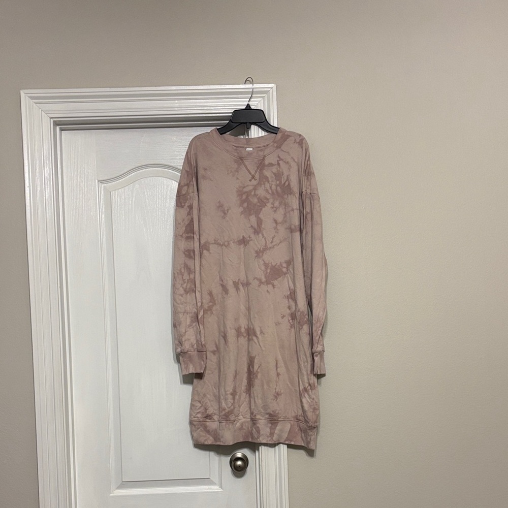 Tie-Dye Old  Navy Long Sleeve Dress